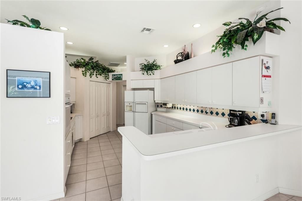 25240 Bay Cedar Dr, Bonita Springs, FL 34134 Photo