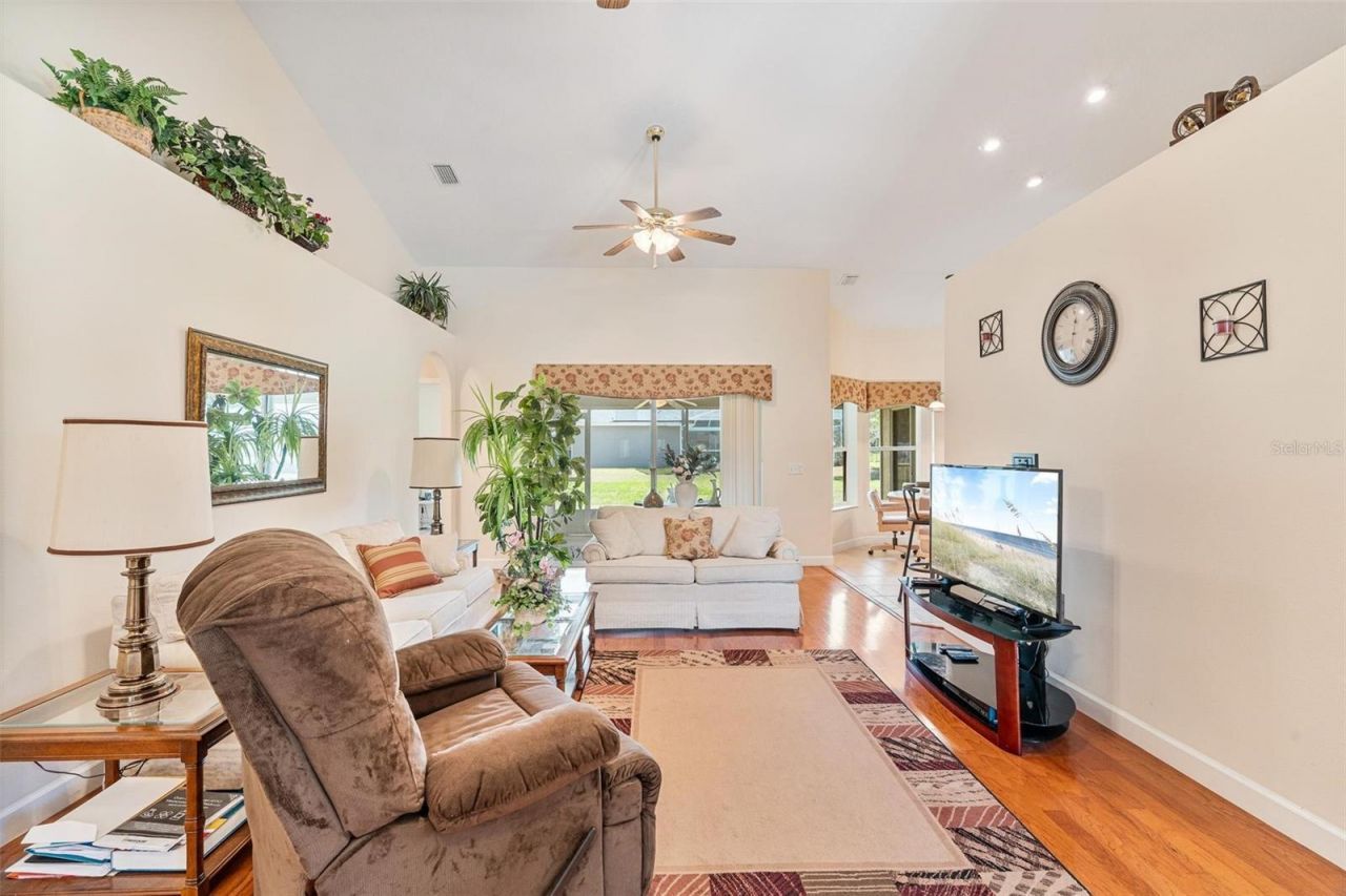 2025 S Fish Camp Road, Grand Island, FL 32735 Photo