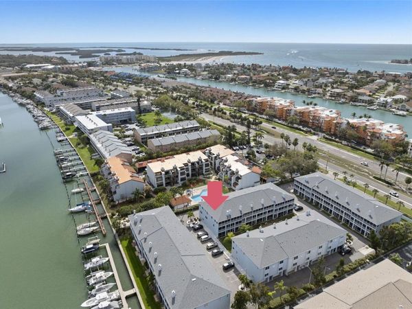545 PINELLAS BAYWAY S, Unit 207, TIERRA VERDE, FL 33715
