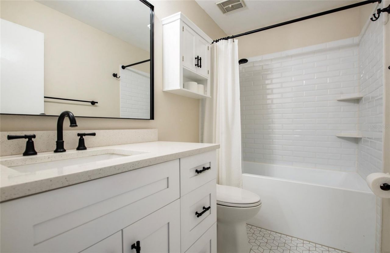 159 Hunter Court, Unit N/A, Palm Harbor, FL 34684 Photo