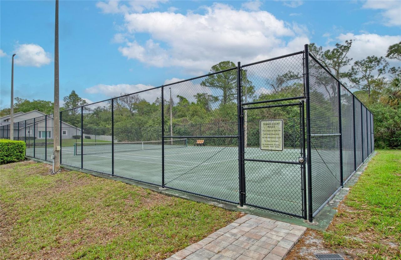 159 Hunter Court, Unit N/A, Palm Harbor, FL 34684 Photo