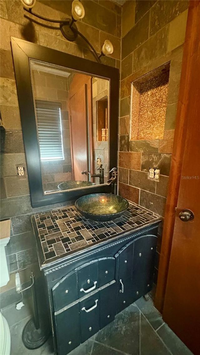 1815 Driftwood Circle S, Oldsmar, FL 34677 Photo