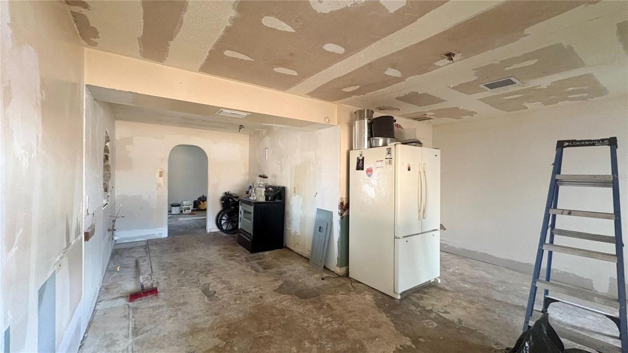 1815 Driftwood Circle S, Oldsmar, FL 34677 Photo