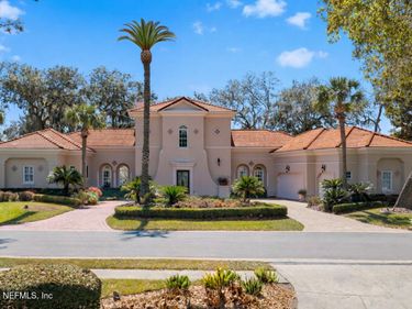 1049 SHIPWATCH Drive E, Jacksonville, FL 32225