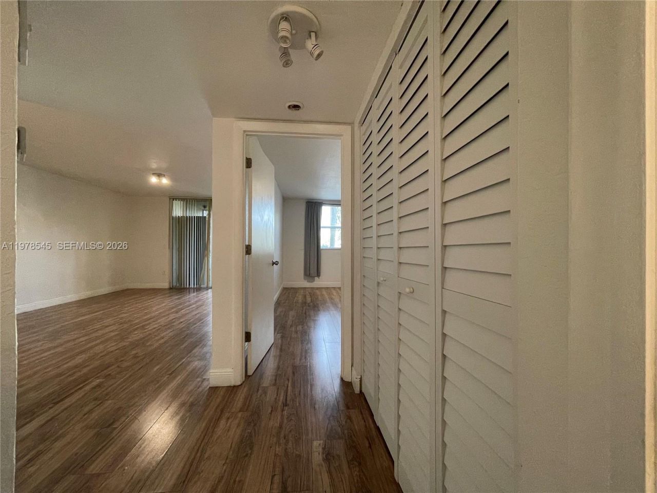 8323 Lake Dr, Unit 108, Doral, FL 33166 Photo