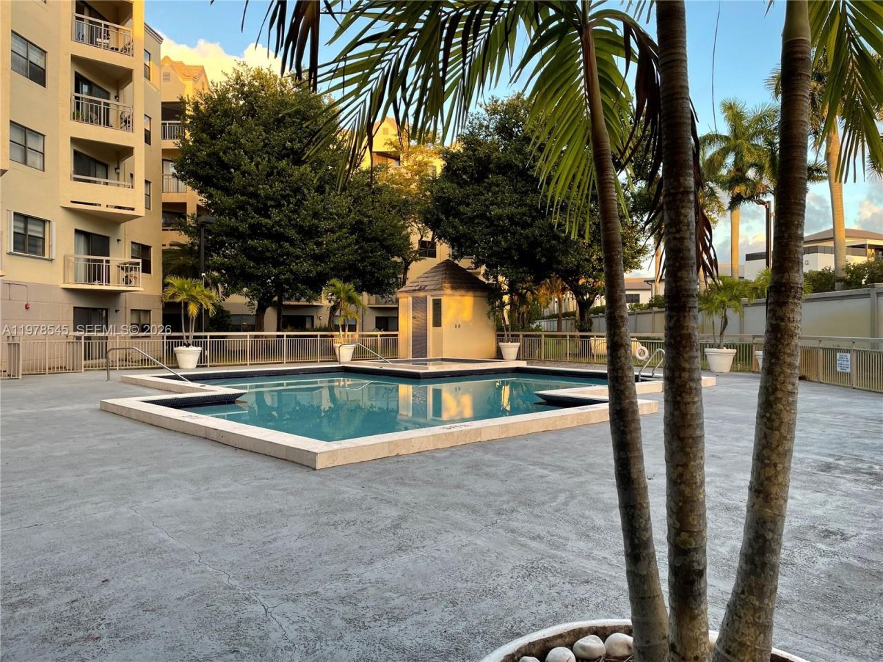 8323 Lake Dr, Unit 108, Doral, FL 33166 Photo