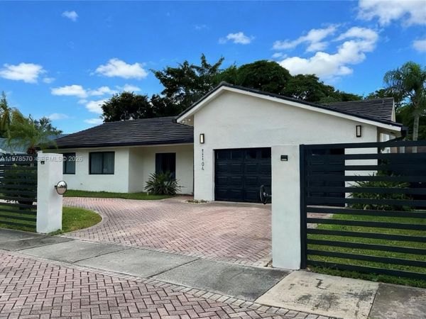 11104 SW 139th Ct , Miami, FL 33186