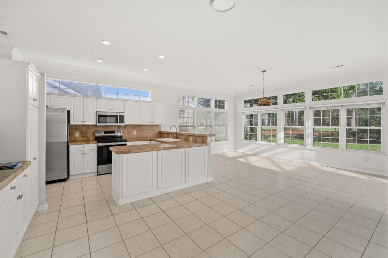 550 Wildflower Trail Photo 10