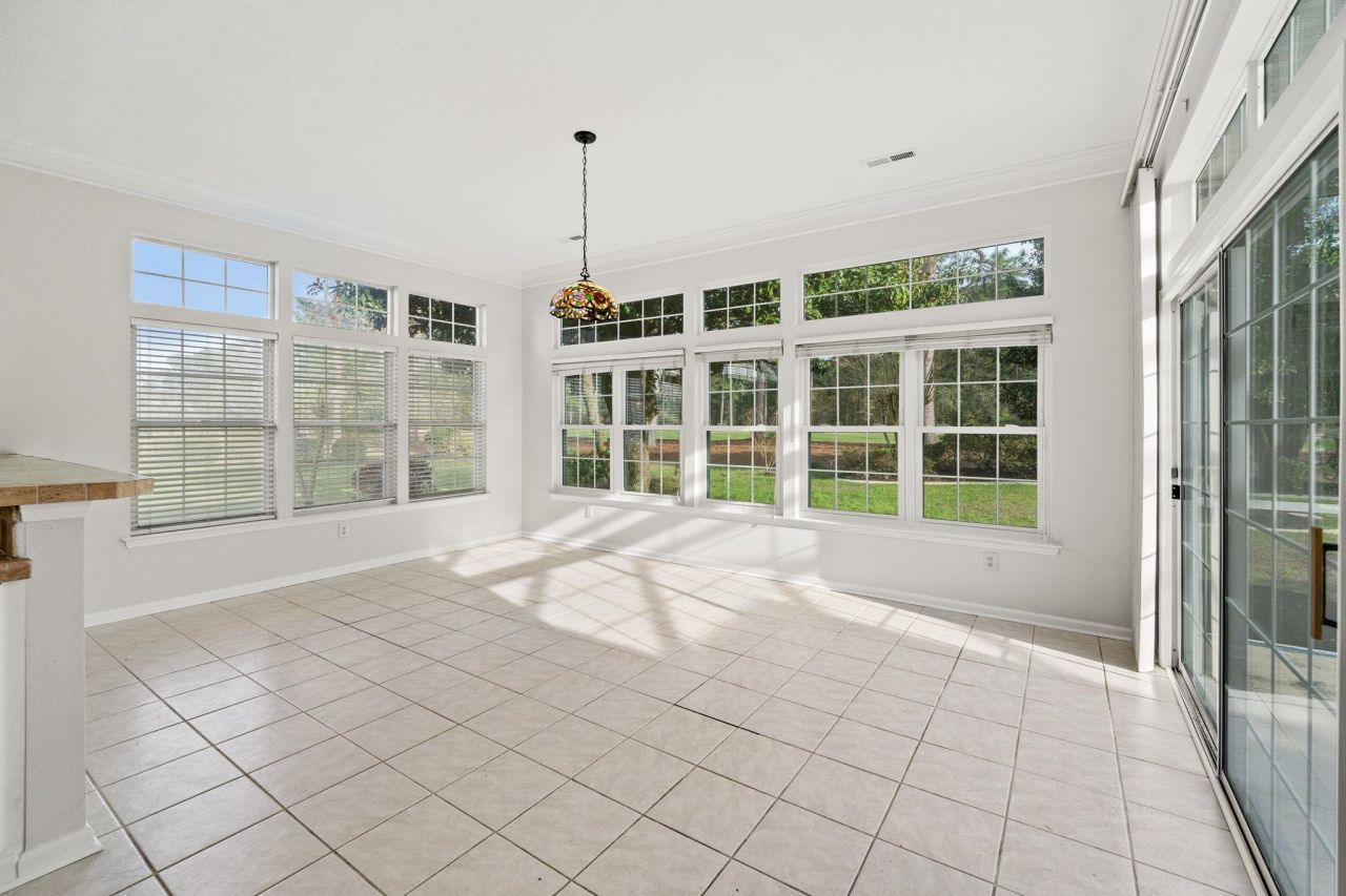 550 Wildflower Trail Photo 11