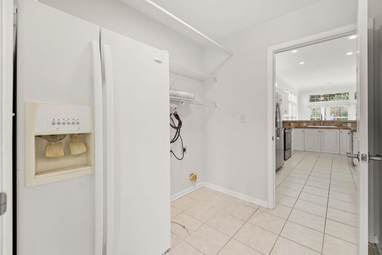 550 Wildflower Trail Photo 15