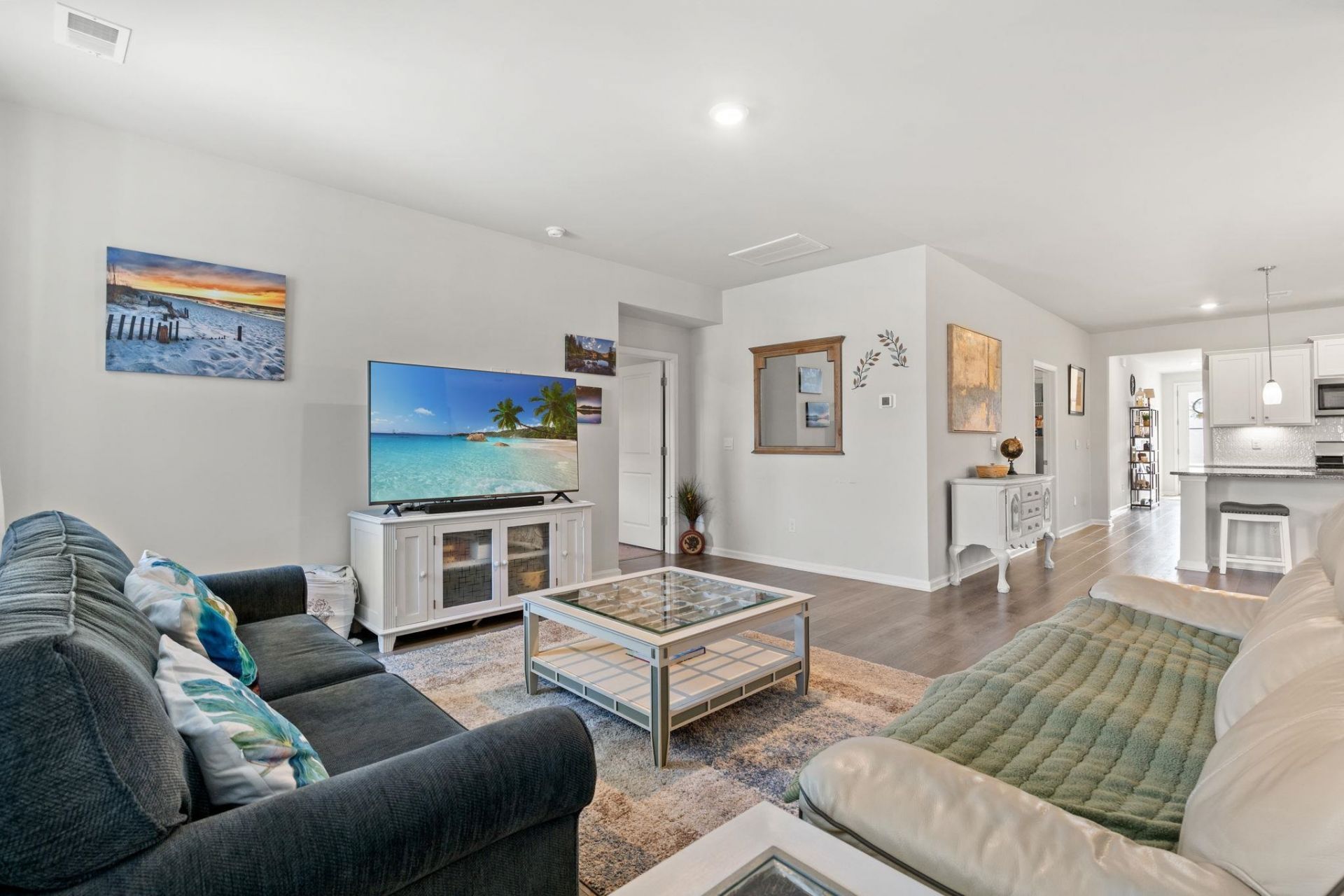 3025 Sutherland Dr. Photo 11