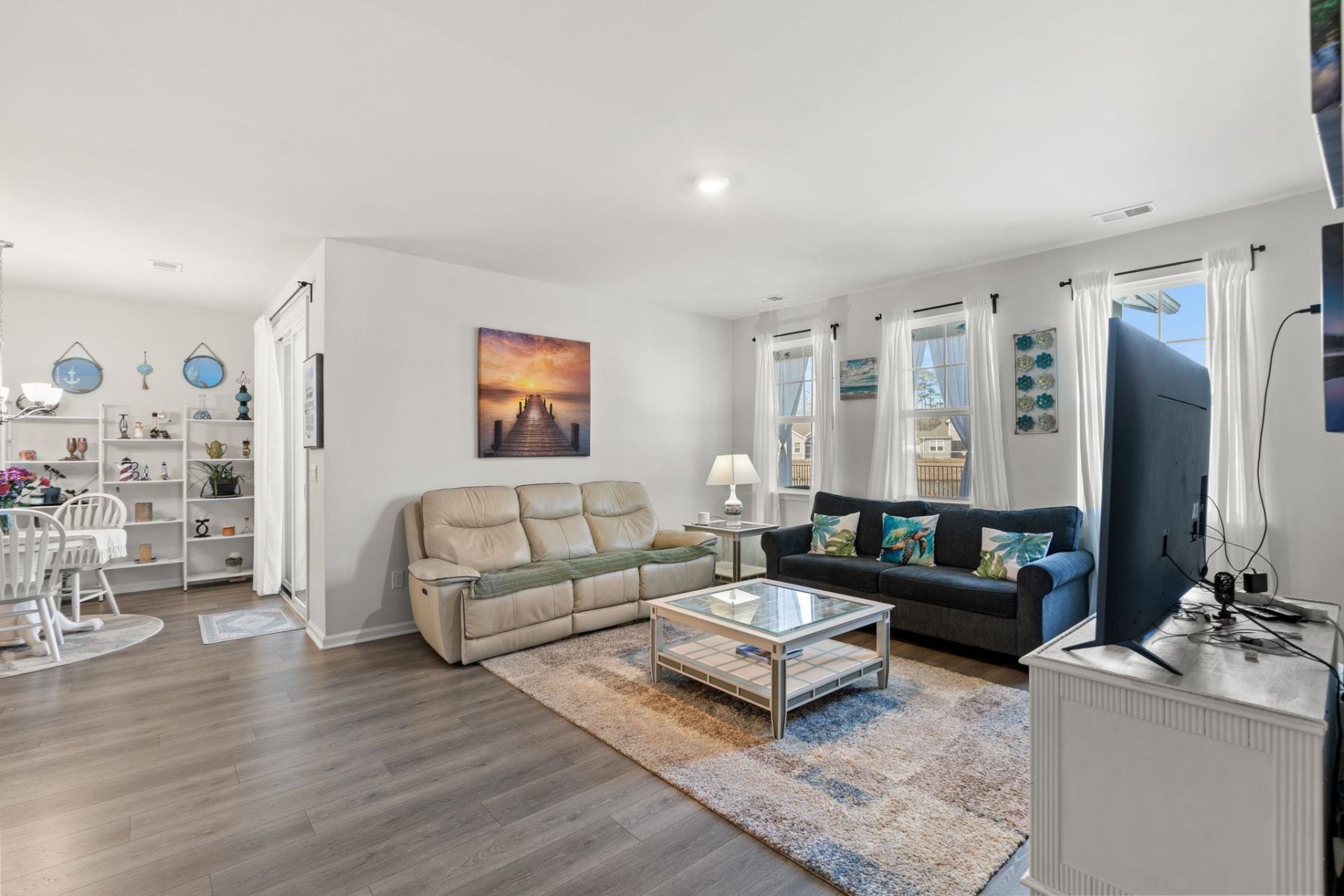 3025 Sutherland Dr. Photo 13