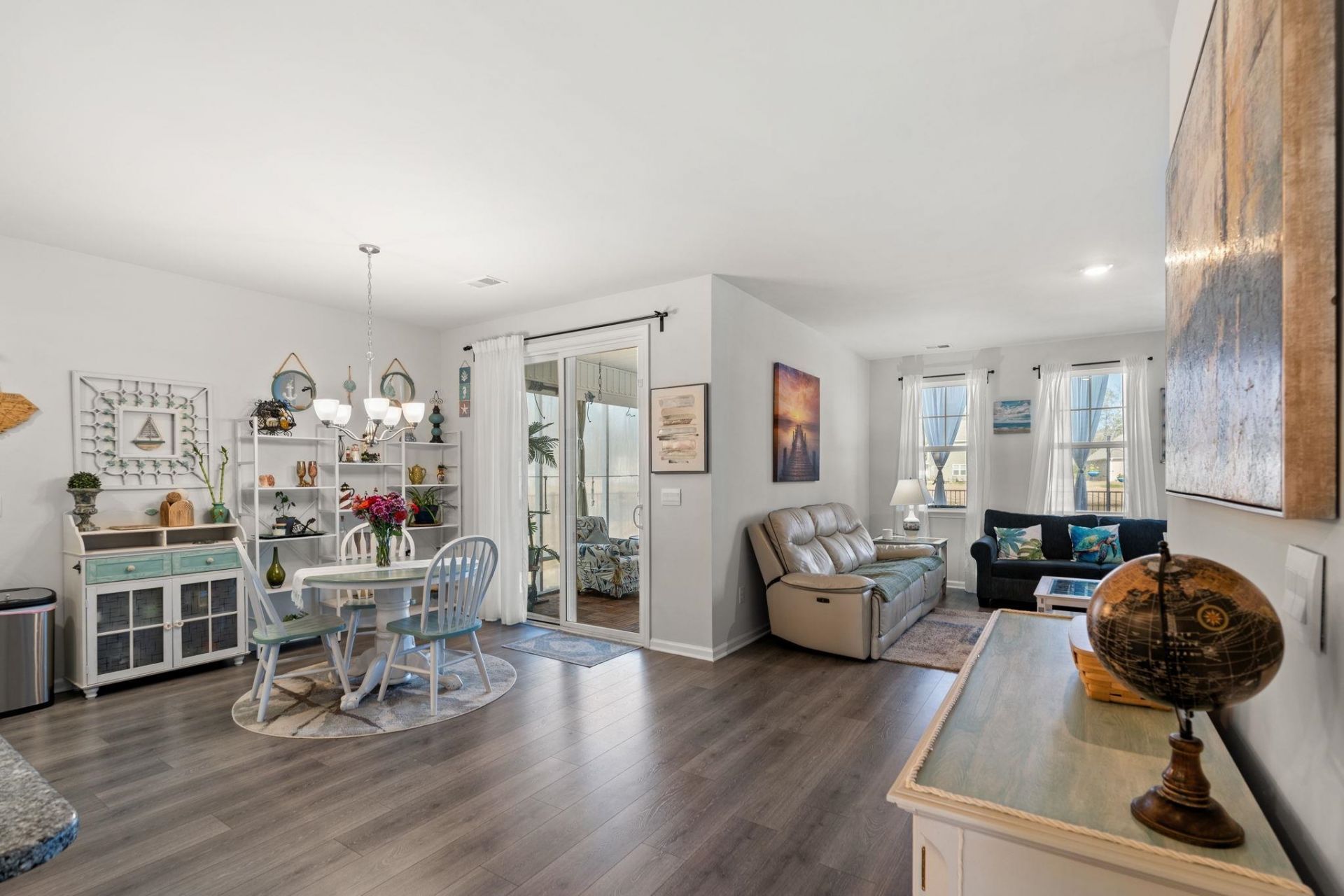 3025 Sutherland Dr. Photo 14