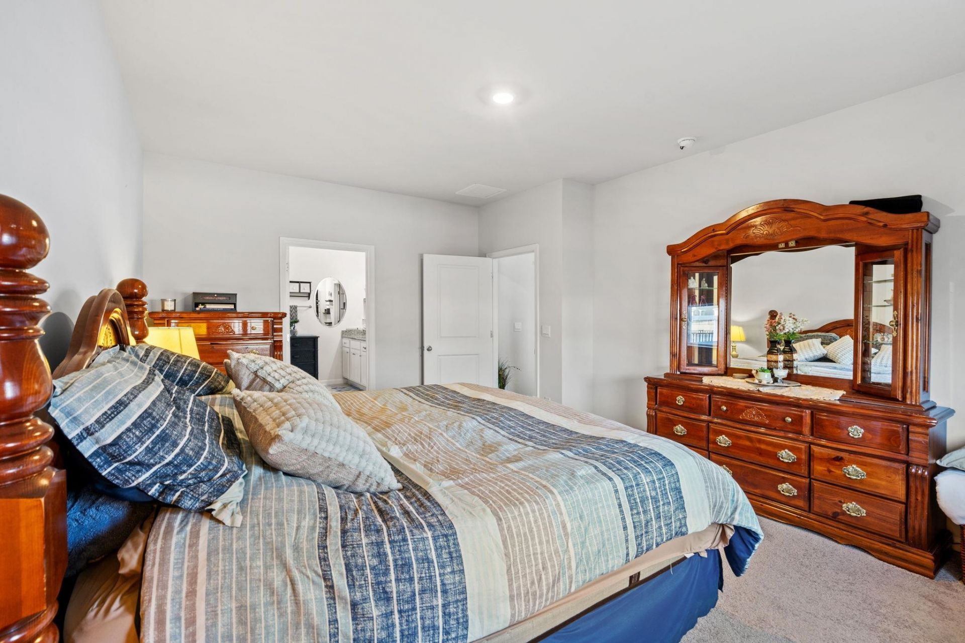 3025 Sutherland Dr. Photo 22