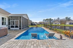 3025 Sutherland Dr. photo 4