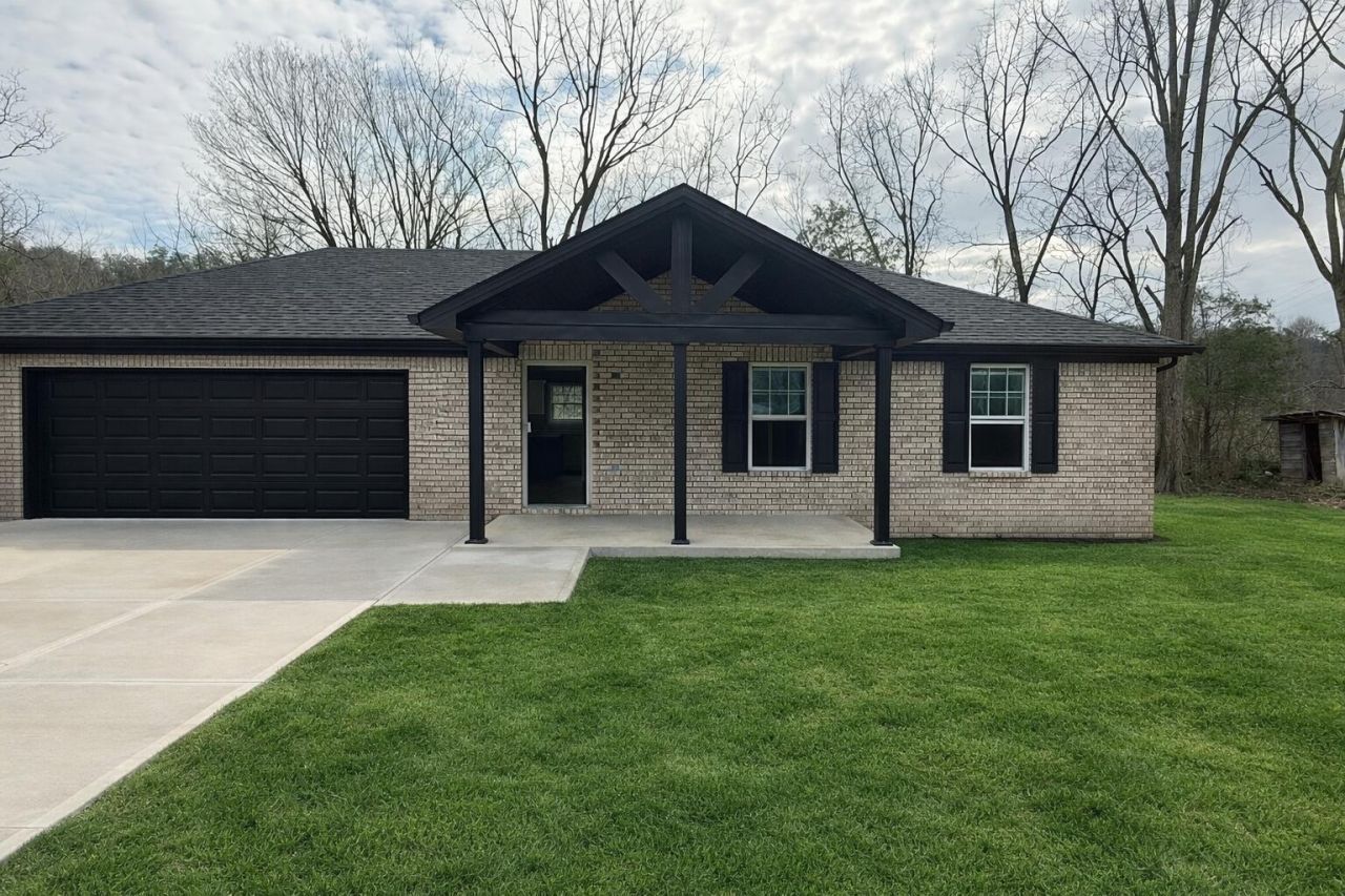 12132 N Wilderness Road, Berea, KY 40403 Main Photo