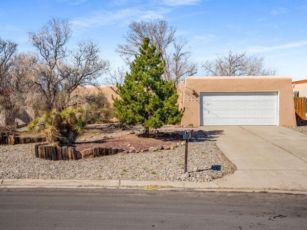 10225 Keeping Drive NW, Albuquerque, NM 87114