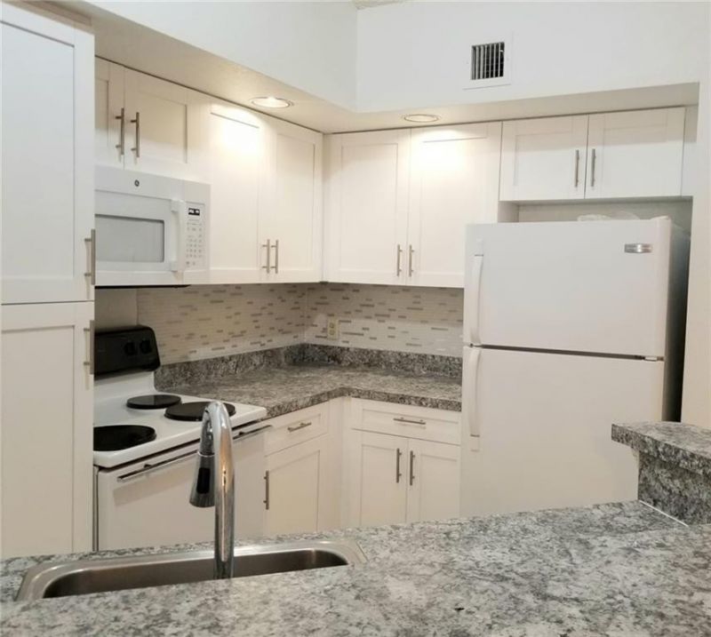 3430 Pine Walk Drive, Unit 824, Margate, FL 33064 Photo