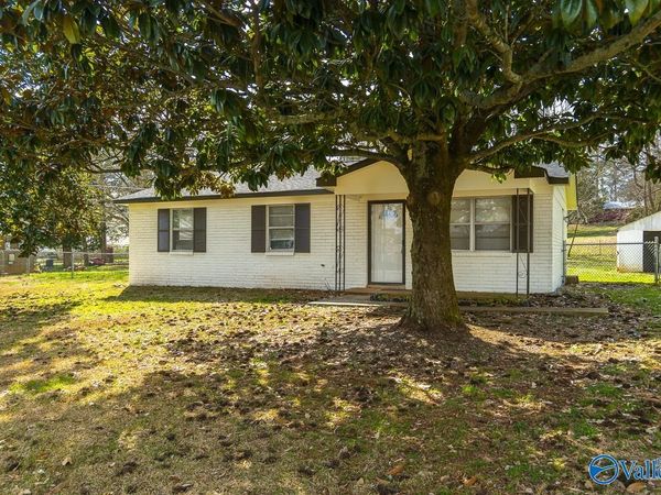156 Macon Road, Hazel Green, AL 35750