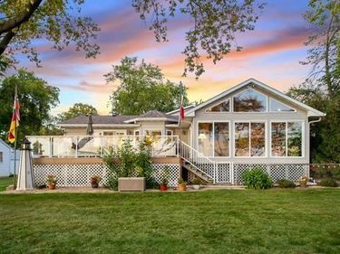 8839 N Shore Trail N, Forest Lake, MN 55025