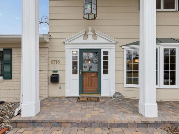 6716 W Shore Drive, Edina, MN 55435