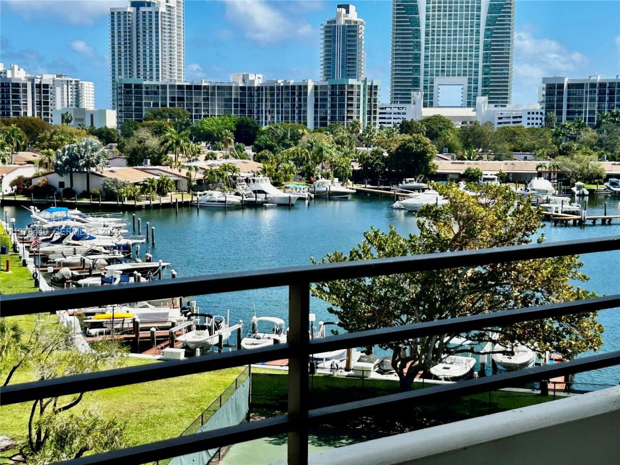 500 NE Three Islands Blvd, Unit 223, Hallandale Beach, FL 33009 Main Photo