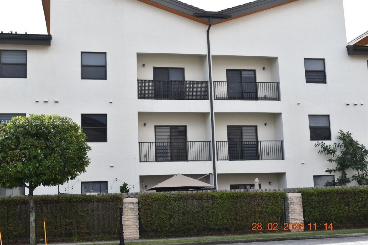 7855 NW 104th Ave , Unit 24, Doral, FL 33178 Photo