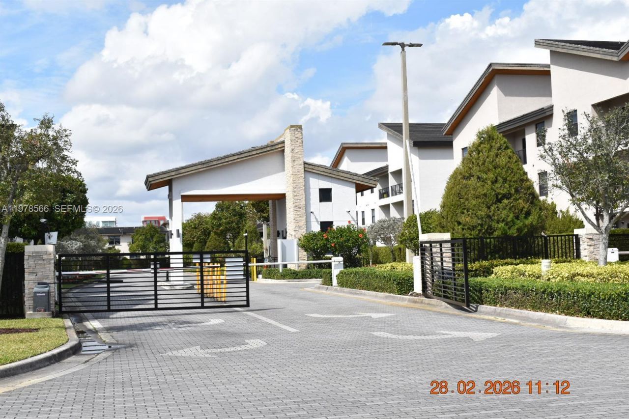 7855 NW 104th Ave , Unit 24, Doral, FL 33178 Photo