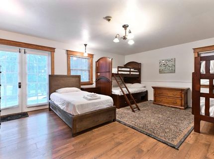 5276 Hwy 4, Hathaway Pines, CA 95233 Photo