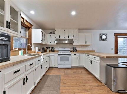 5276 Hwy 4, Hathaway Pines, CA 95233 Photo