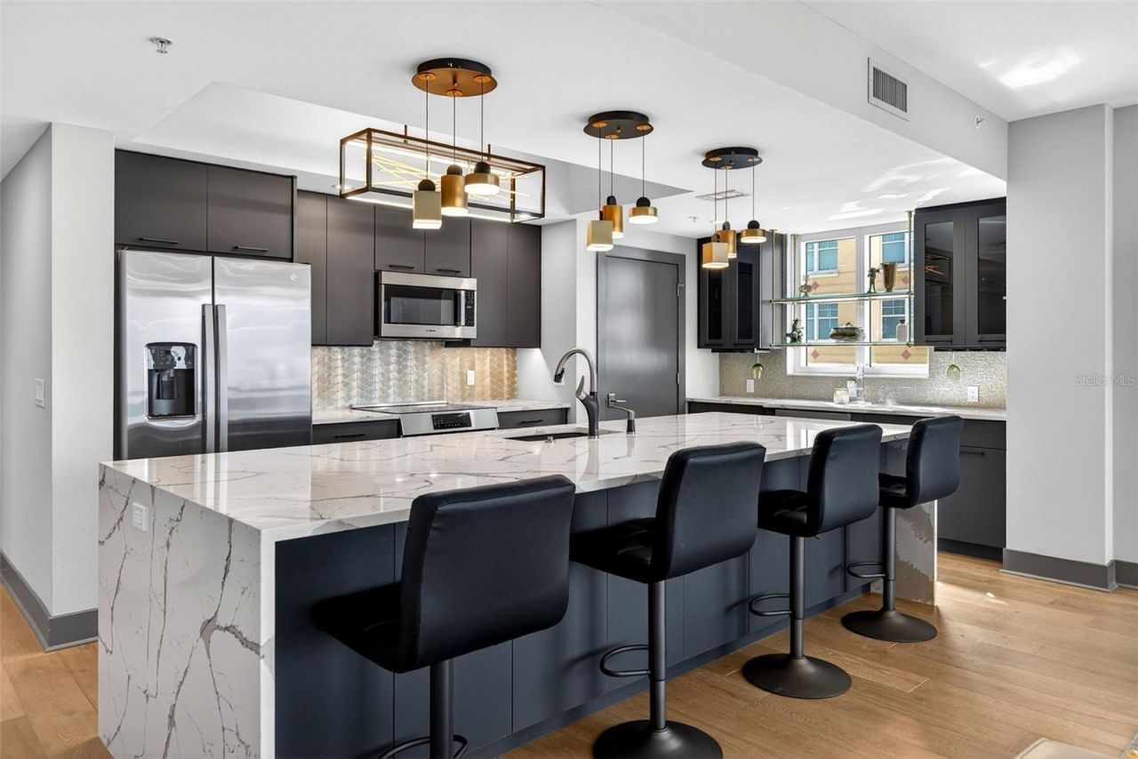 800 N Tamiami Trail, Unit 1217, Sarasota, FL 34236 Photo