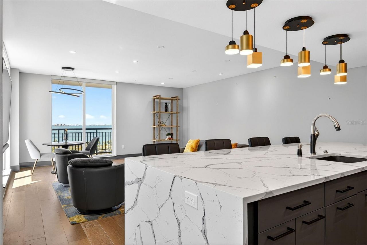 800 N Tamiami Trail, Unit 1217, Sarasota, FL 34236 Photo