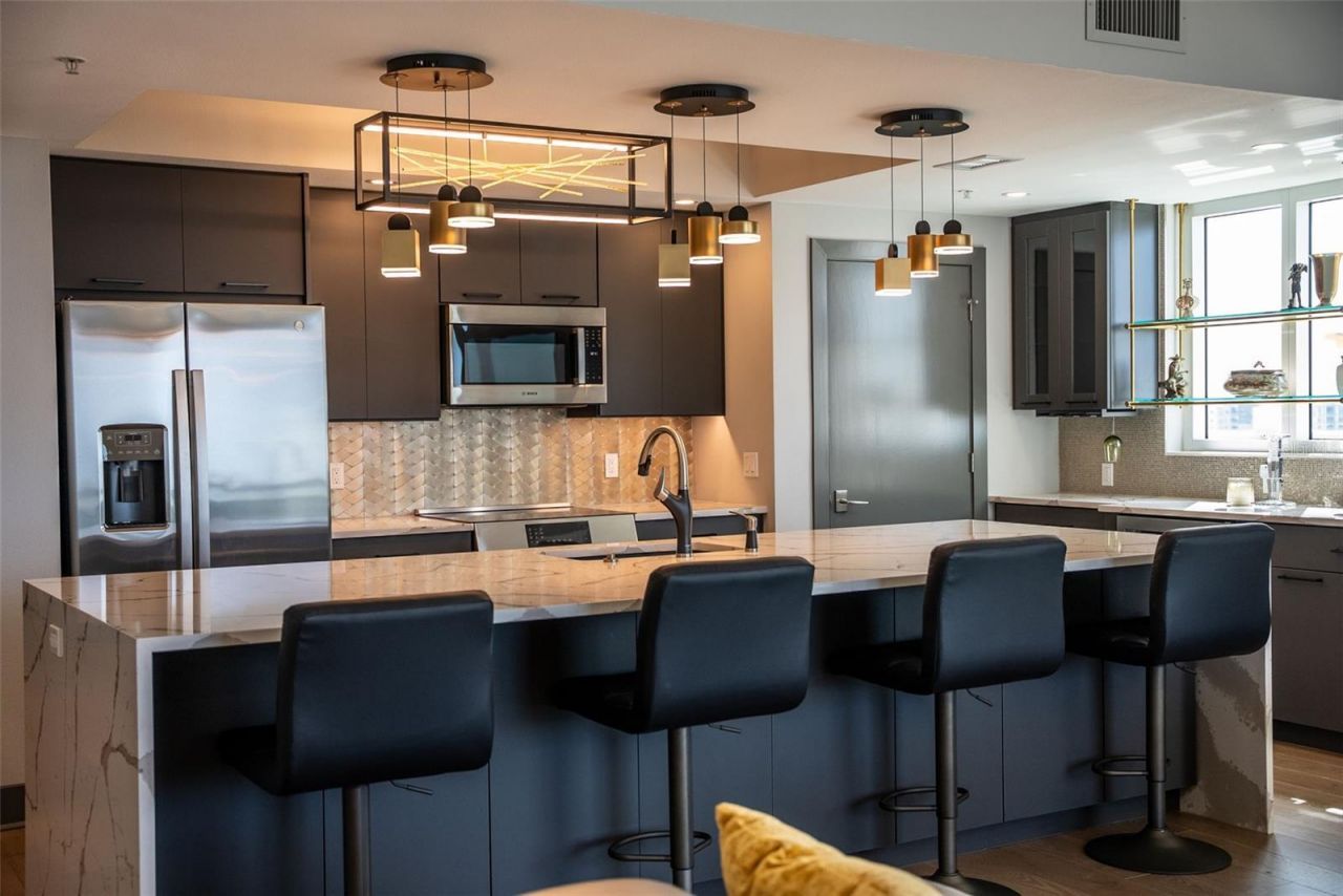 800 N Tamiami Trail, Unit 1217, Sarasota, FL 34236 Photo