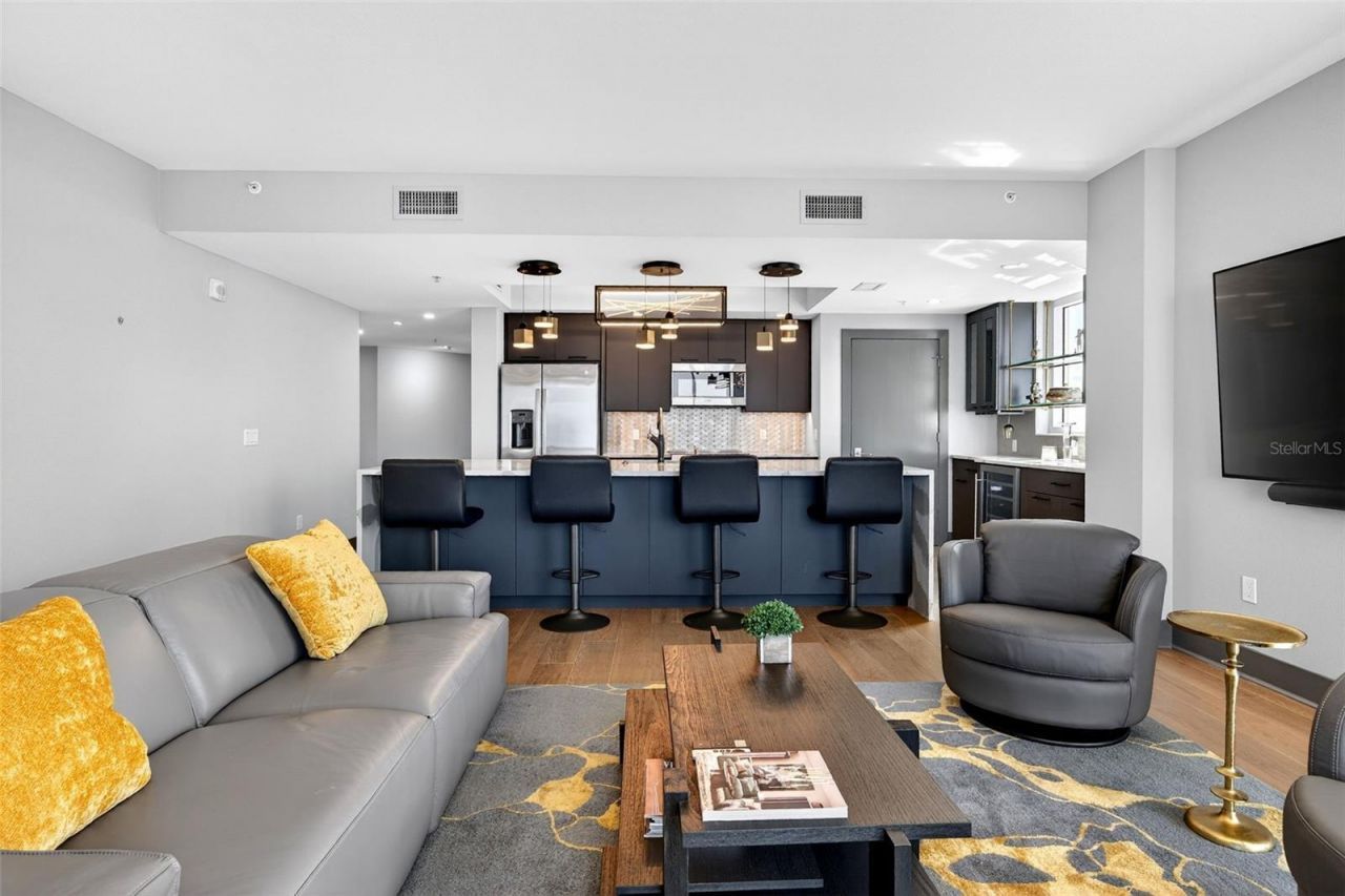 800 N Tamiami Trail, Unit 1217, Sarasota, FL 34236 Photo