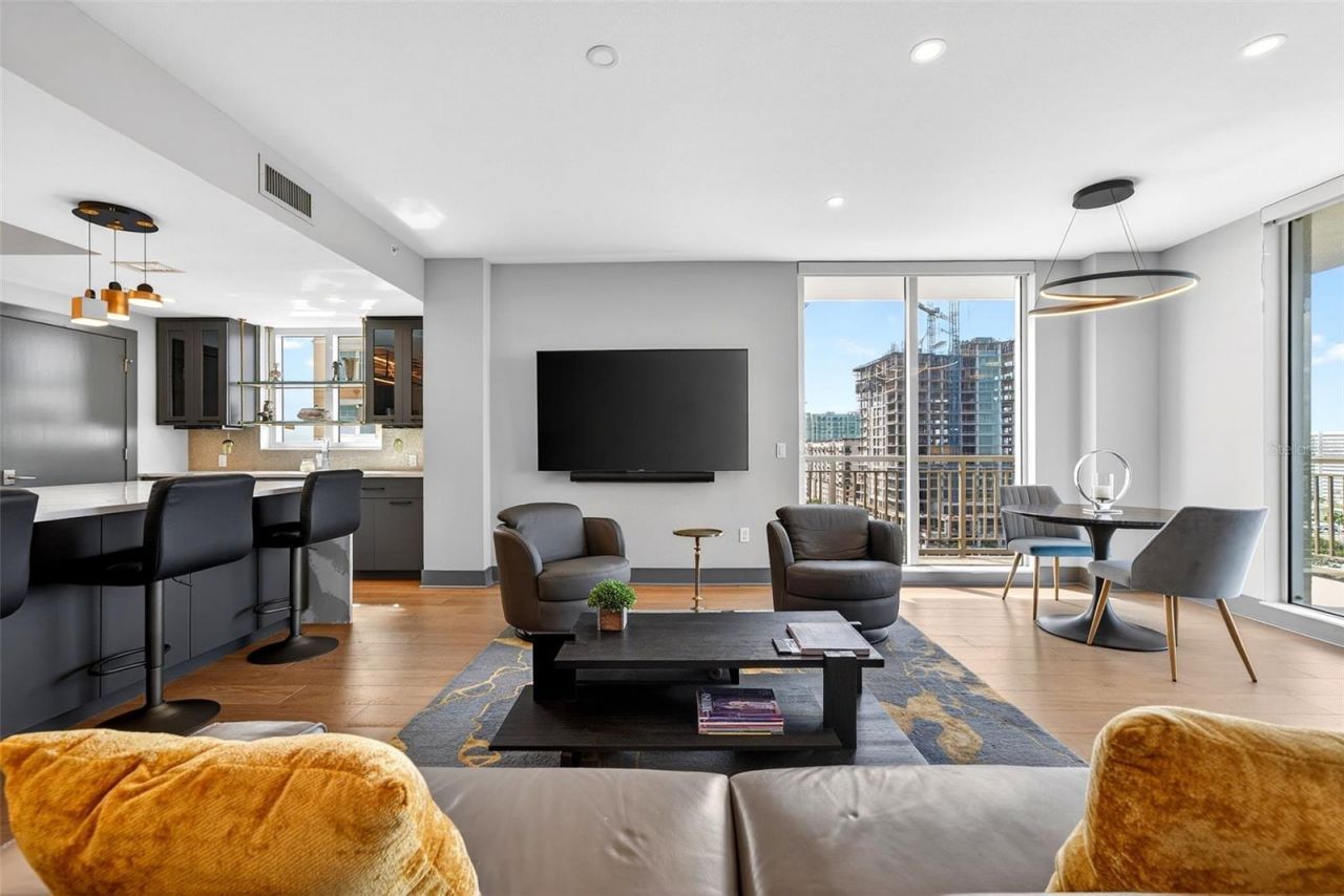 800 N Tamiami Trail, Unit 1217, Sarasota, FL 34236 Photo