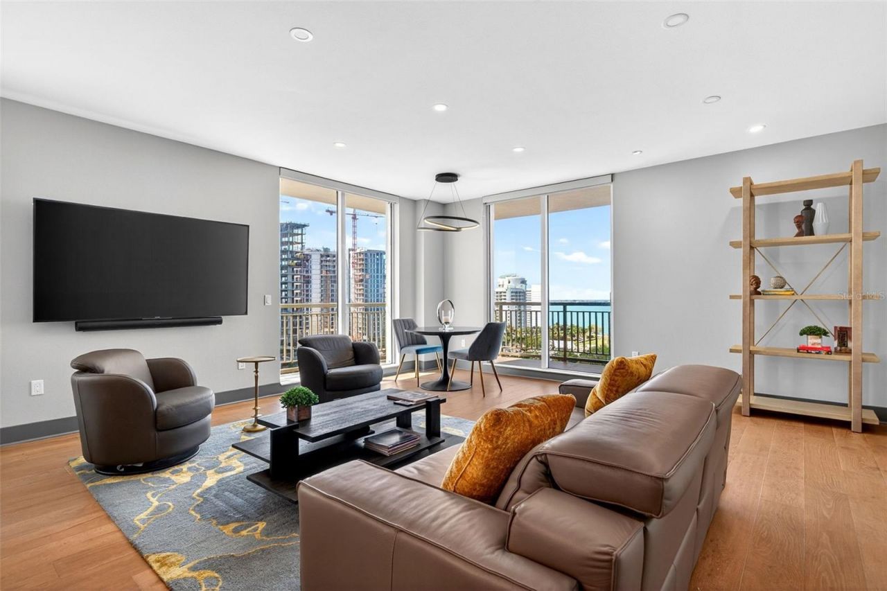 800 N Tamiami Trail, Unit 1217, Sarasota, FL 34236 Photo