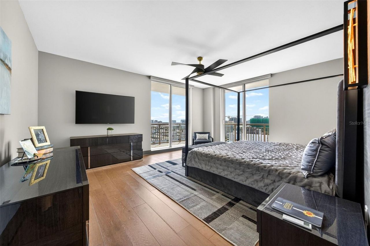 800 N Tamiami Trail, Unit 1217, Sarasota, FL 34236 Photo