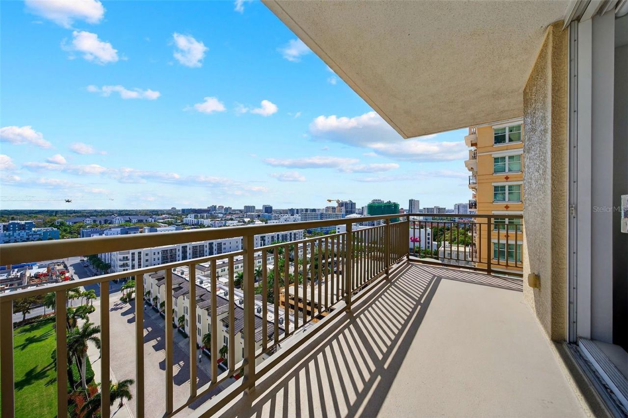 800 N Tamiami Trail, Unit 1217, Sarasota, FL 34236 Photo