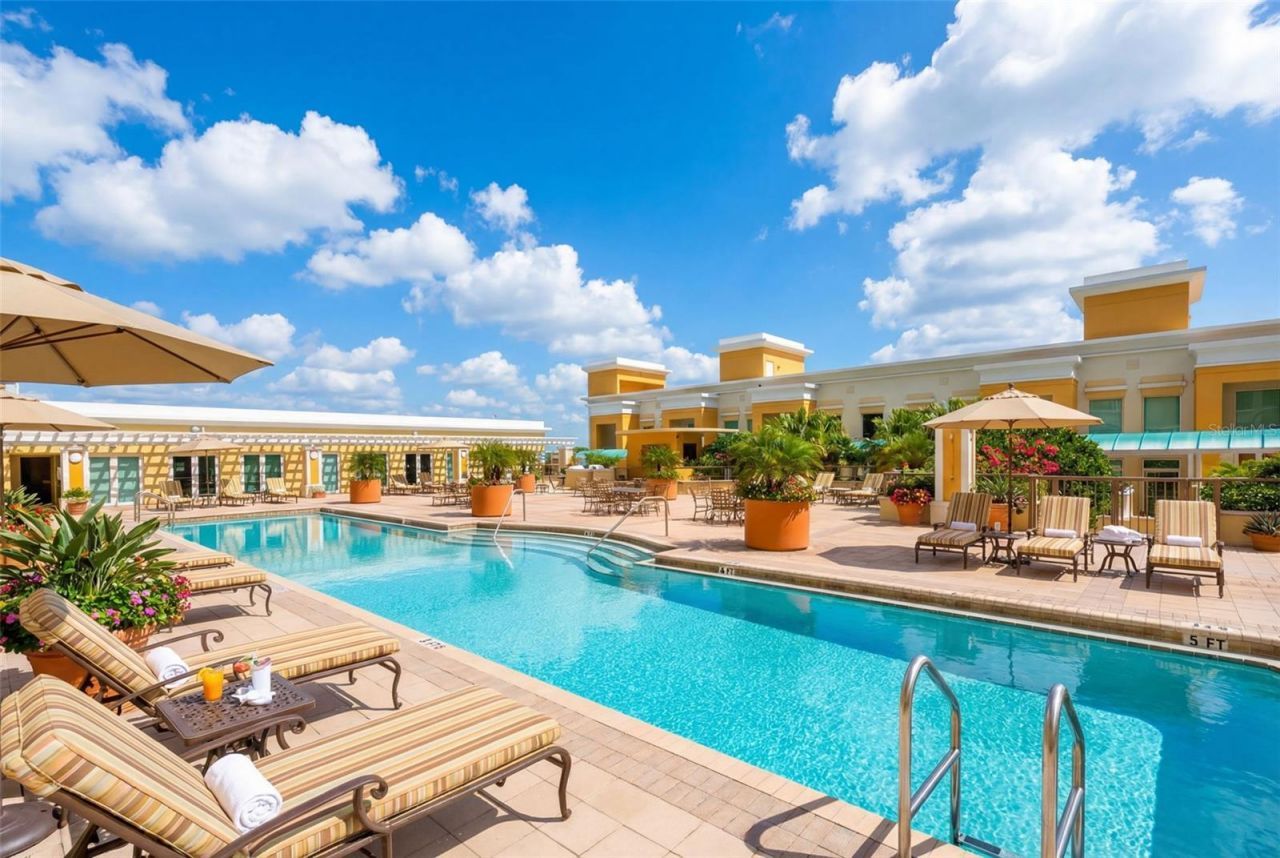 800 N Tamiami Trail, Unit 1217, Sarasota, FL 34236 Photo