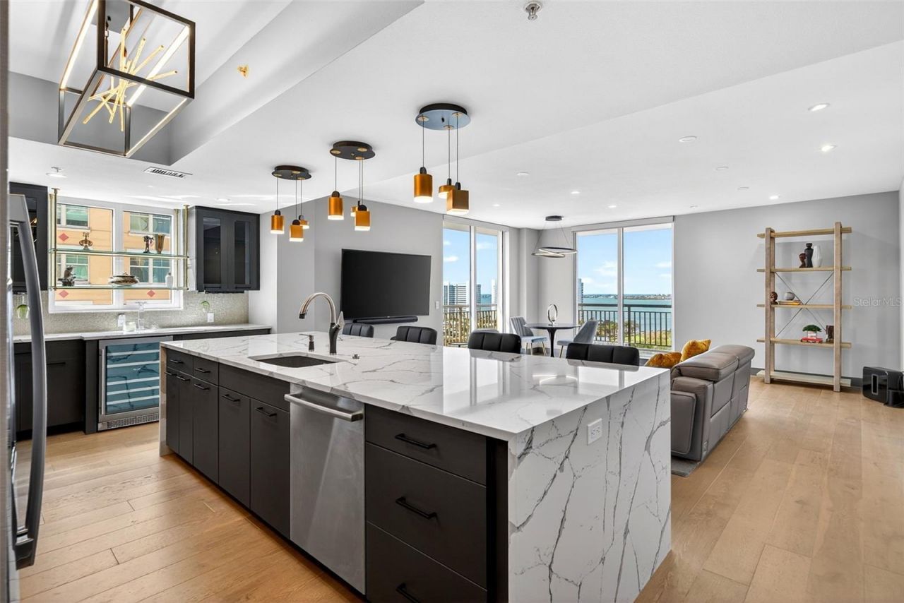 800 N Tamiami Trail, Unit 1217, Sarasota, FL 34236 Photo