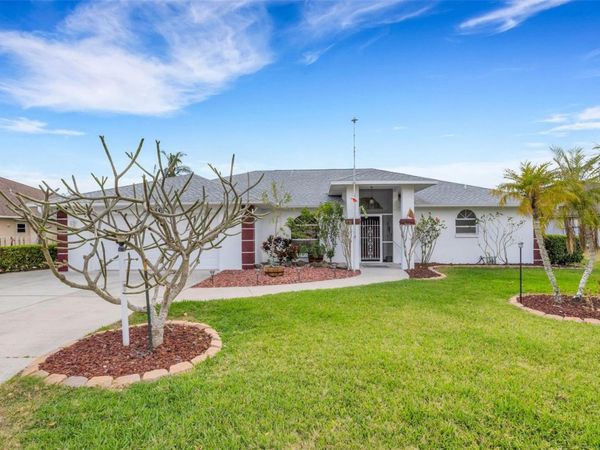 5836 HELEN WAY , SARASOTA, FL 34243