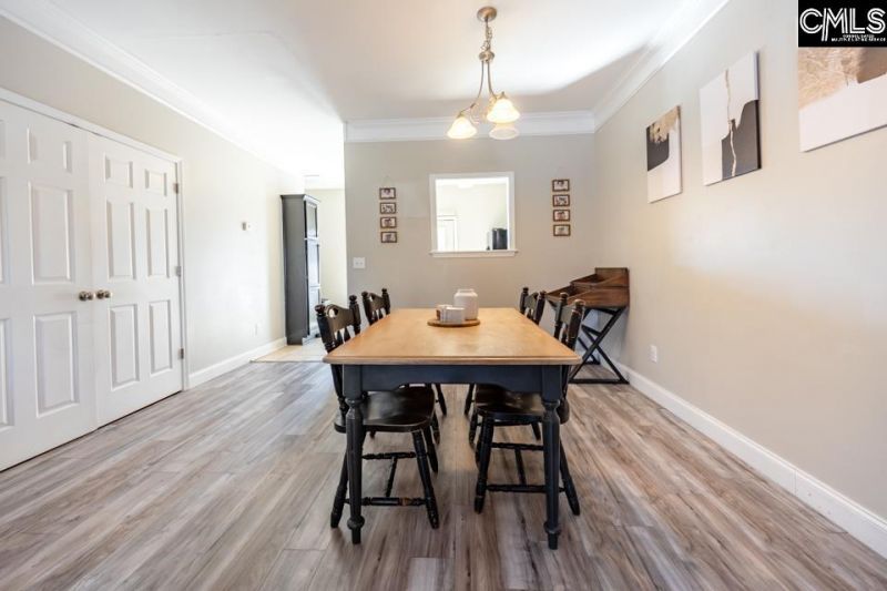 504 Idlewood Park Drive  Photo 7