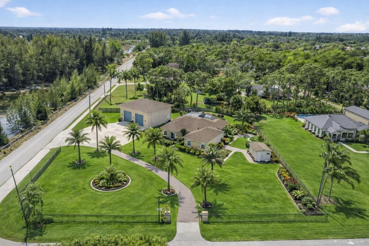 12038 Key Lime Boulevard, The Acreage, FL 33412 Photo