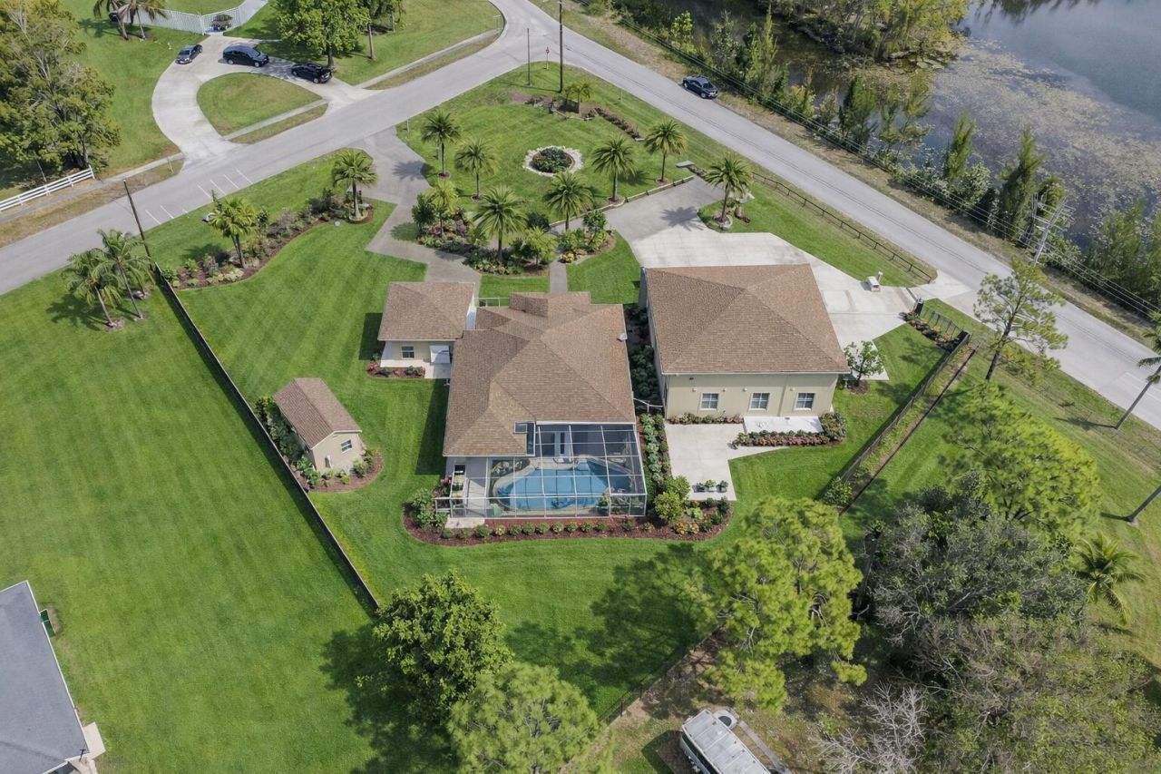 12038 Key Lime Boulevard, The Acreage, FL 33412 Photo