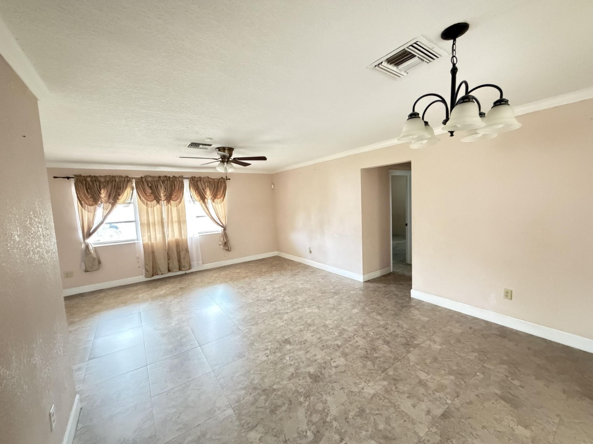 8870 Taft Street, Pembroke Pines, FL 33024 Photo