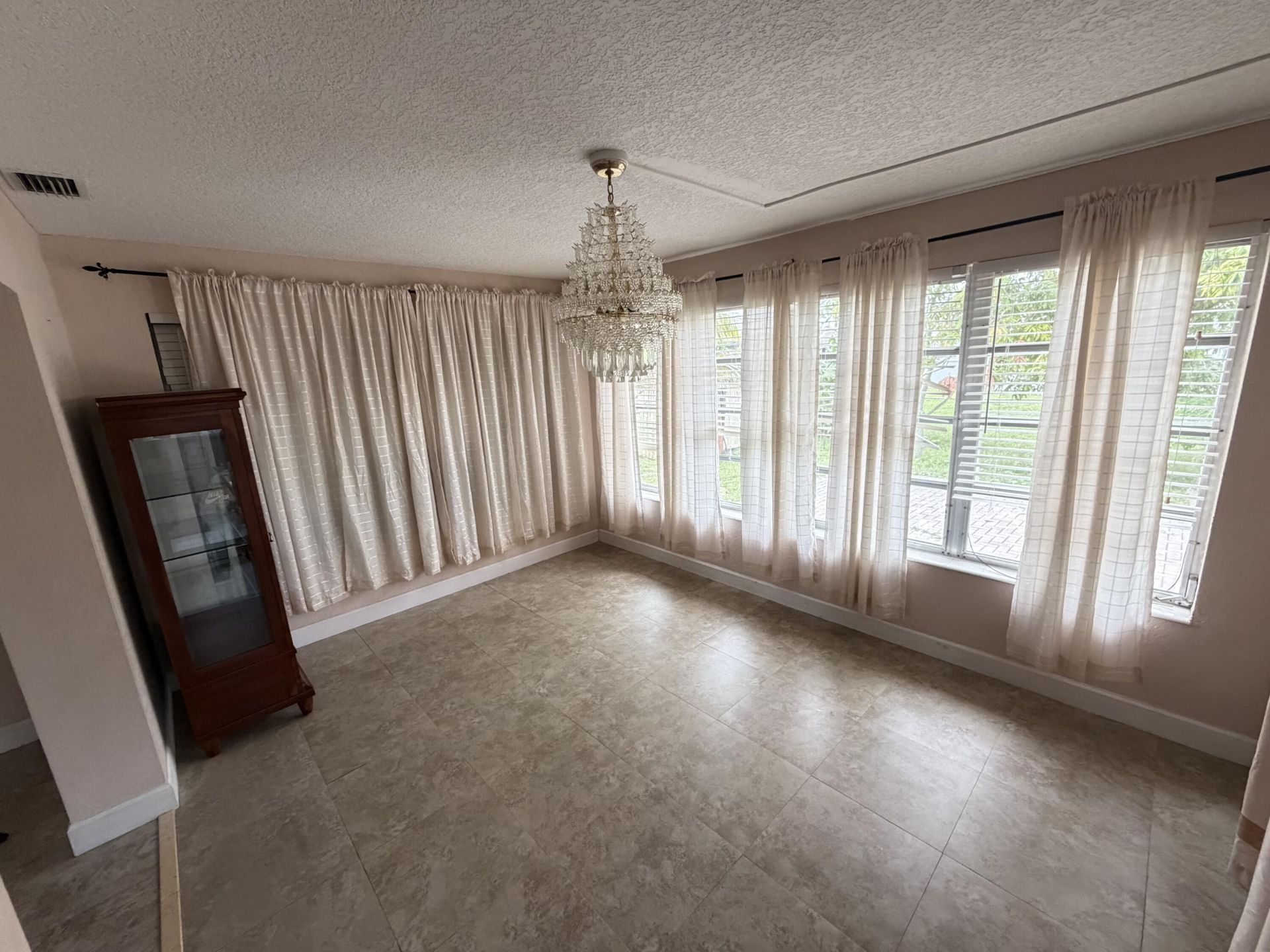 8870 Taft Street, Pembroke Pines, FL 33024 Photo