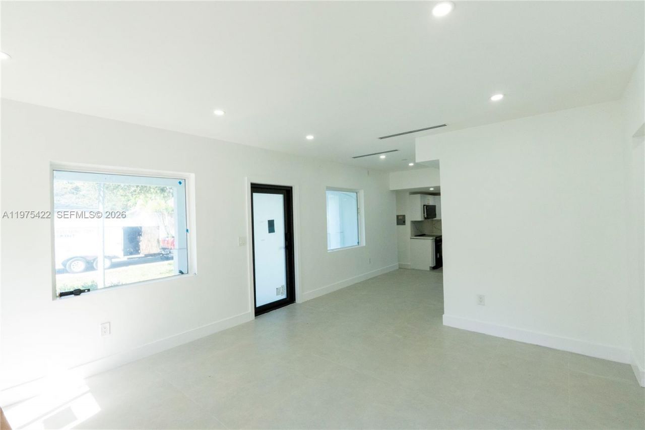 905 Tangier St , Coral Gables, FL 33134 Photo