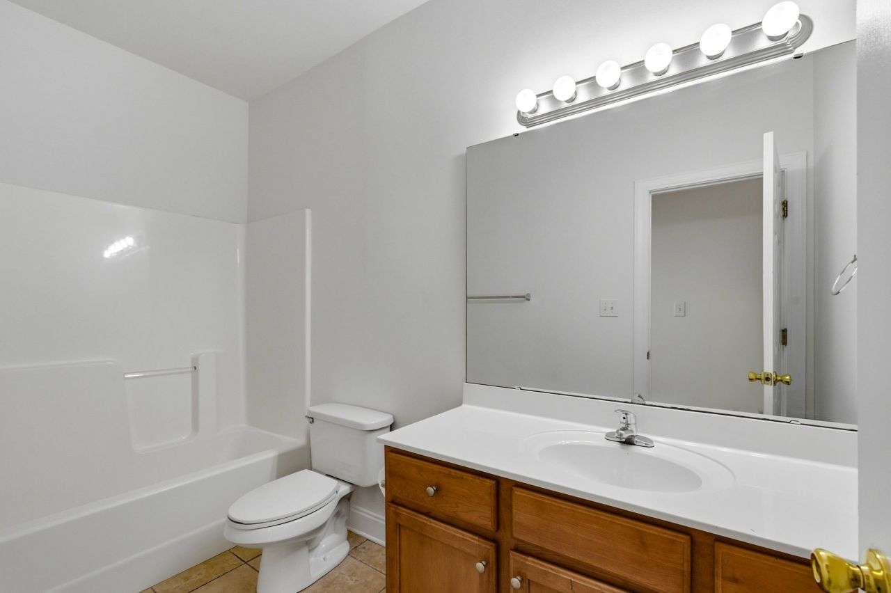 2009 Silvercrest Dr.  Photo 12