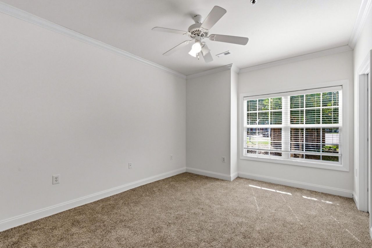 2009 Silvercrest Dr.  Photo 14