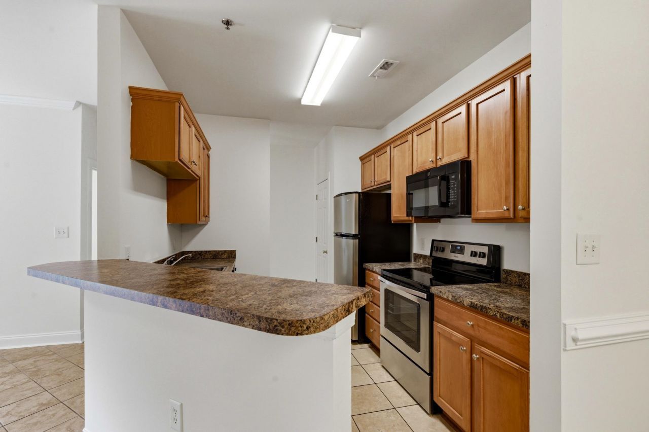 2009 Silvercrest Dr.  Photo 8